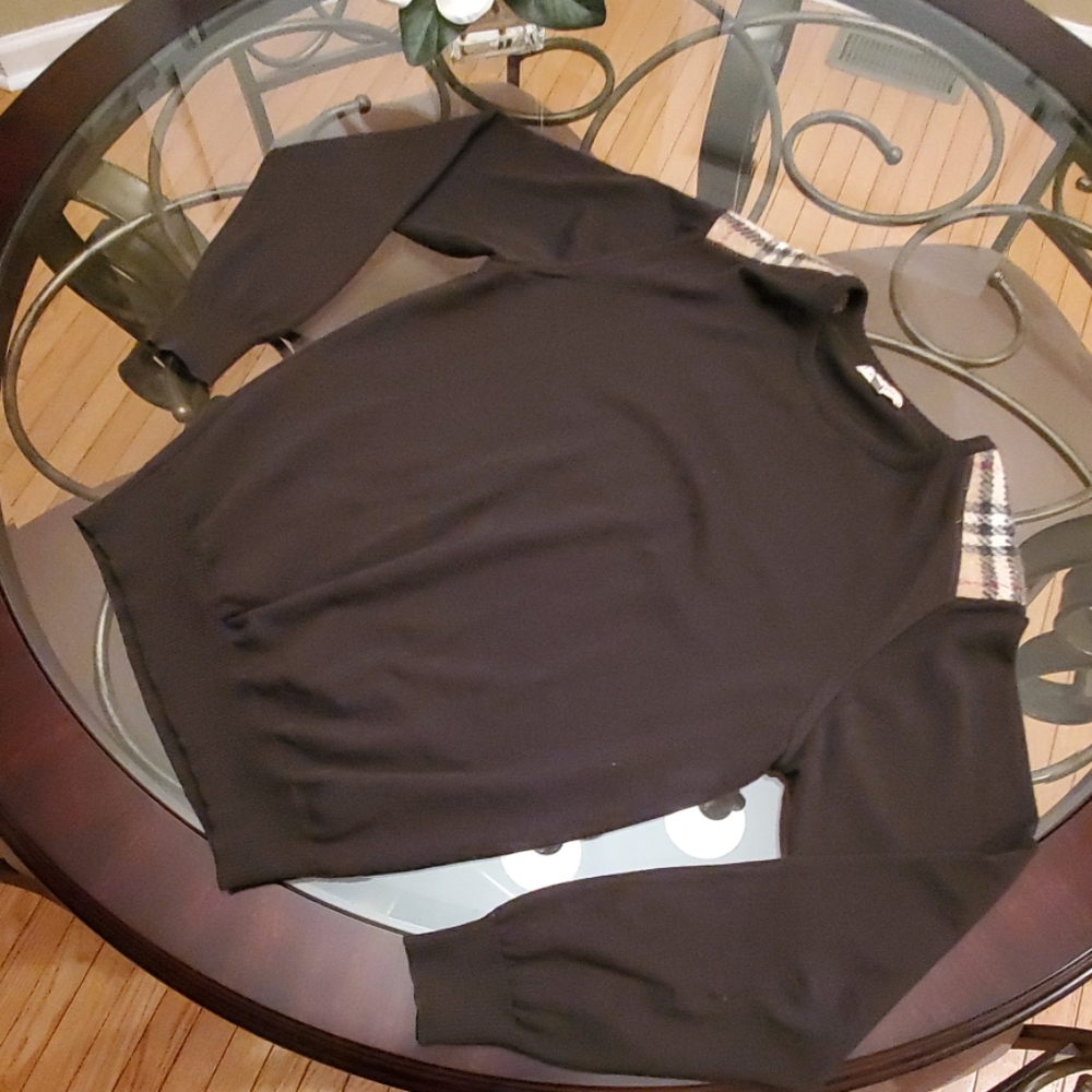 Burberry sweater